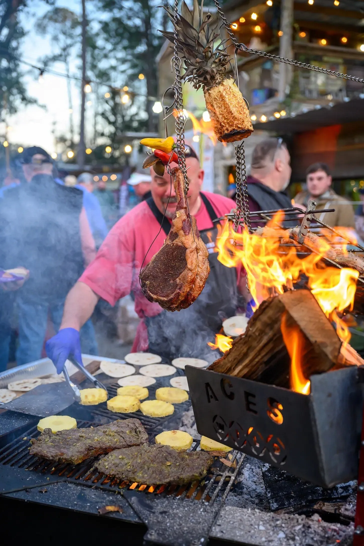 Food truck BBQ installe sur un evenement en plein air